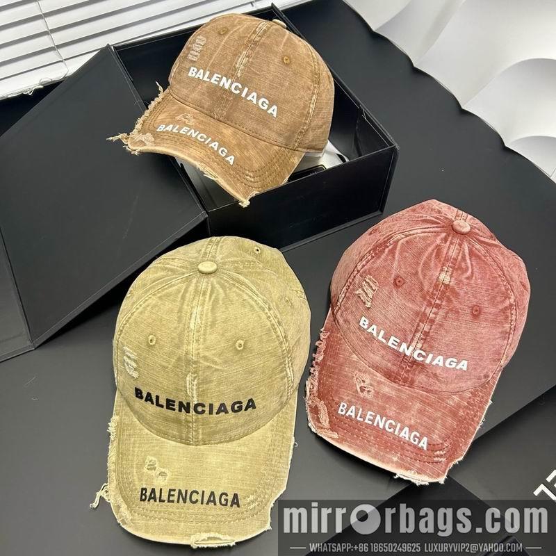 Balenciaga Hat dx10