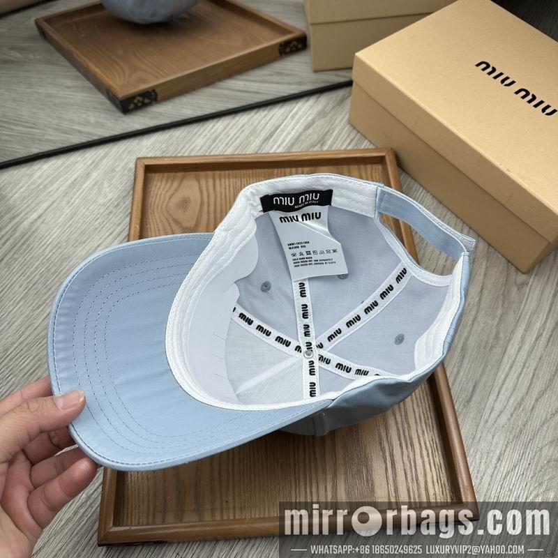 Miumiu Hat dx60