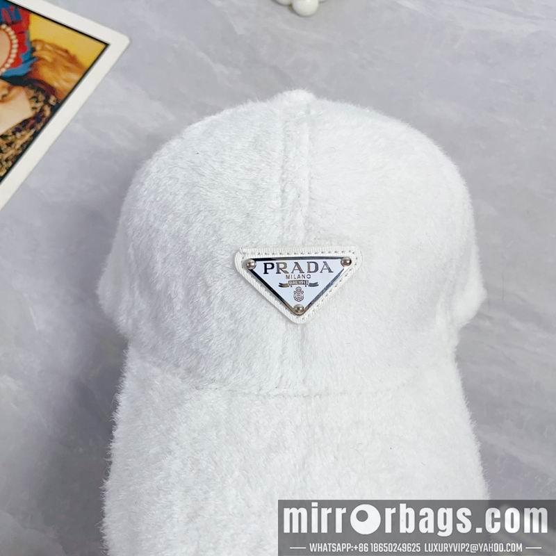 Prada Hat dx38