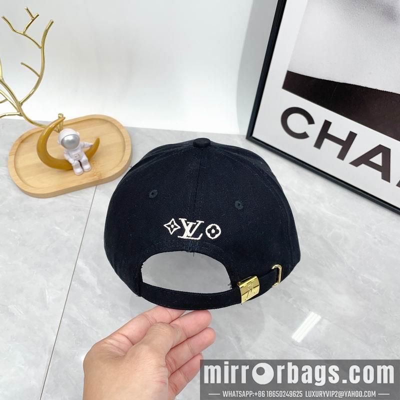 LV Hat dx71