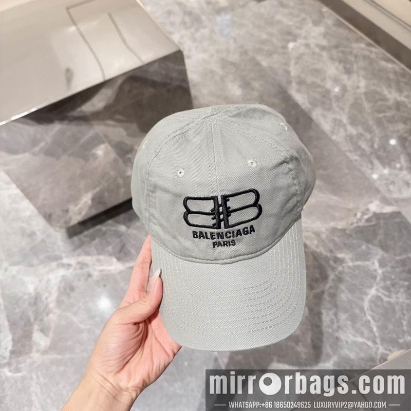 Balenciaga Hat 041701