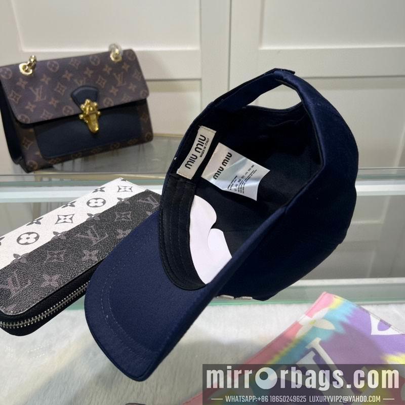 Miumiu Hat dx49