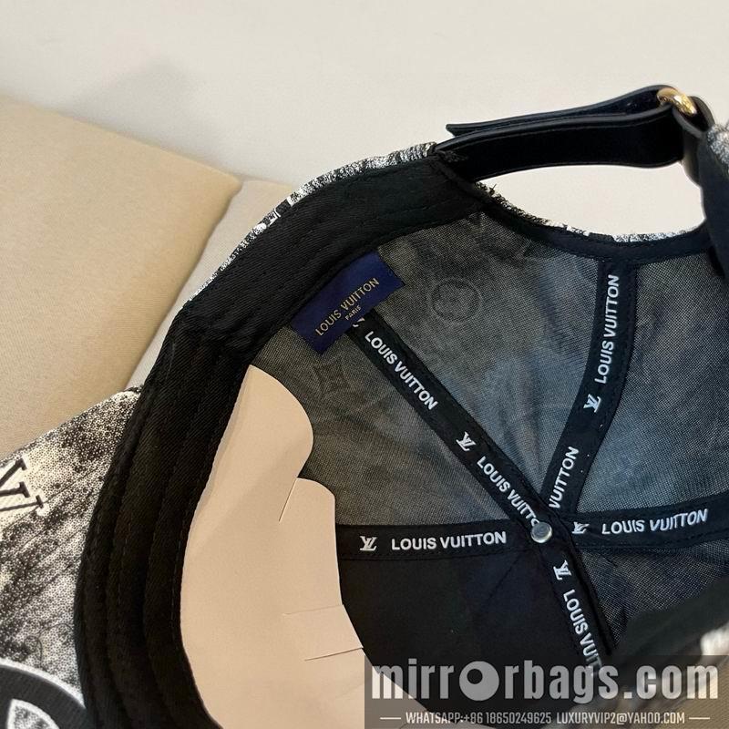 LV Hat dx39