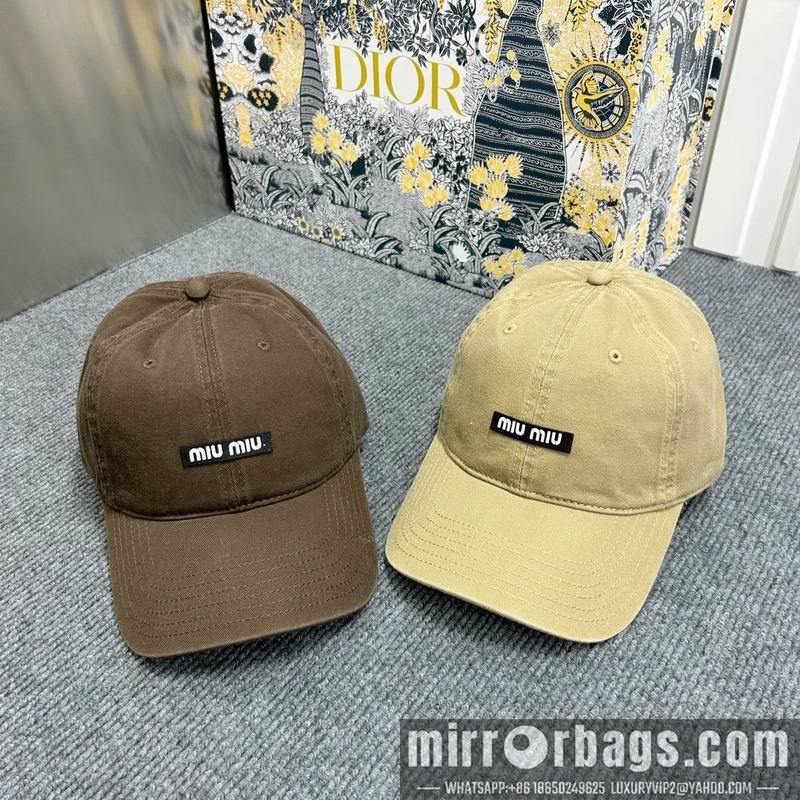 Miumiu Hat dx70