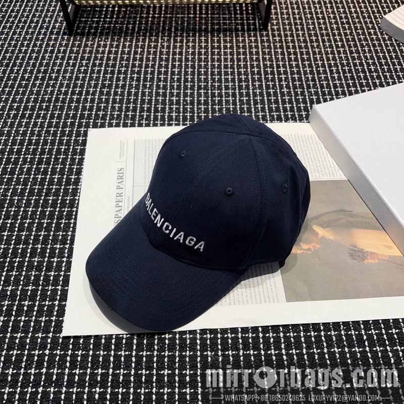 Balenciaga Hat dx10