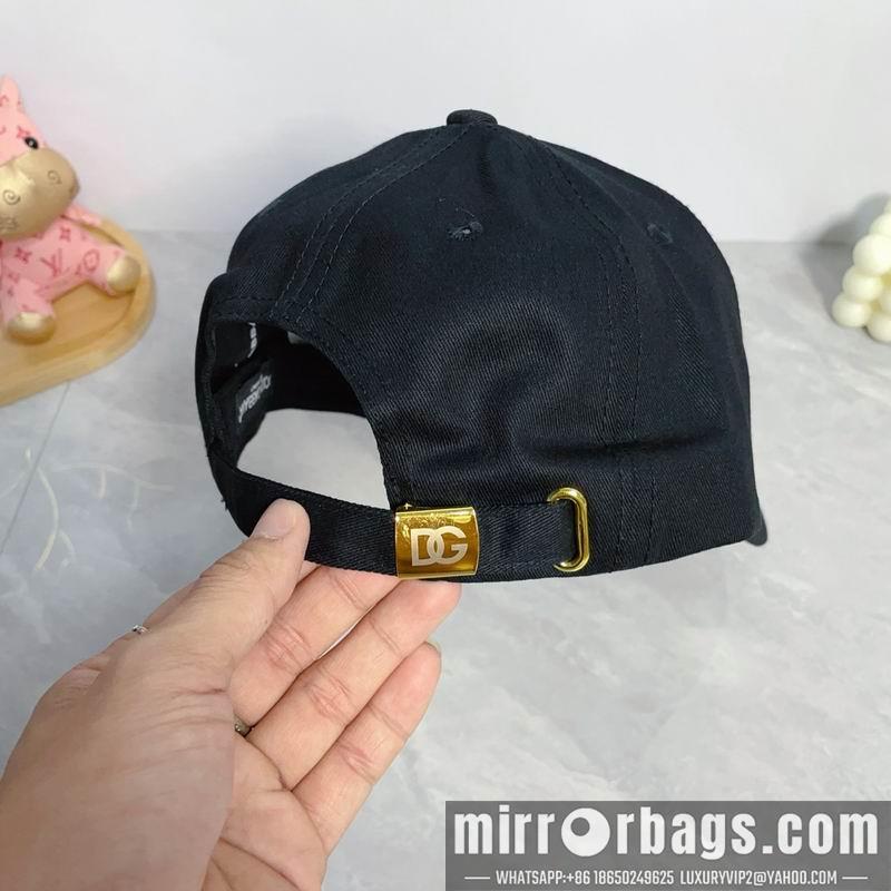 DG Hat dx13