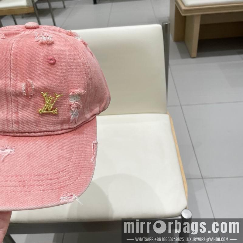 LV Hat 032001