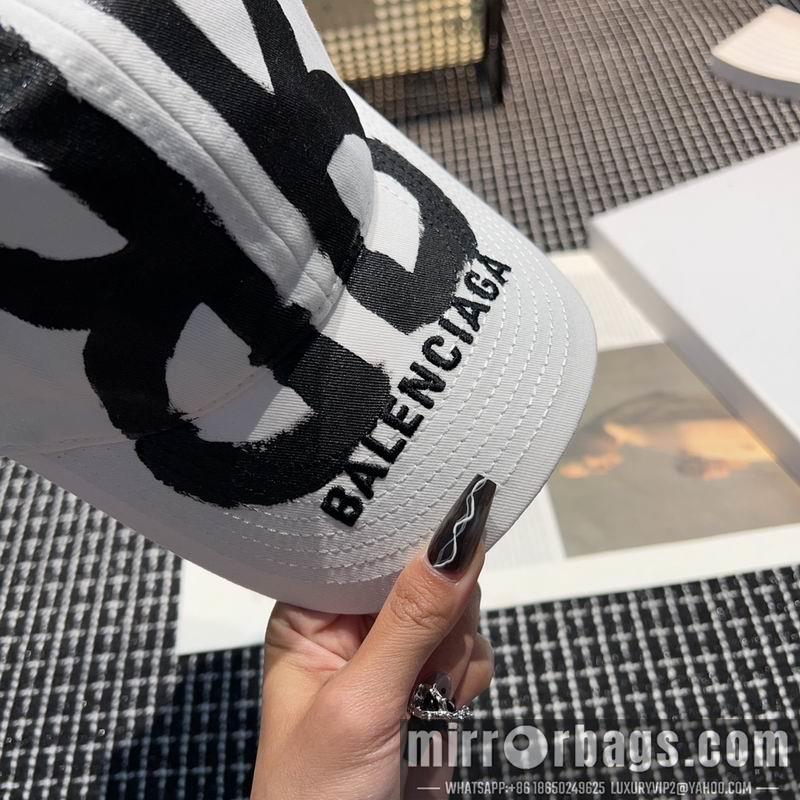 Balenciaga Hat dx15