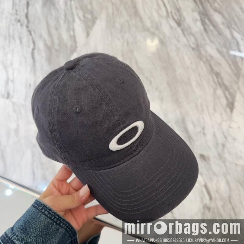 Balenciaga Hat dx51