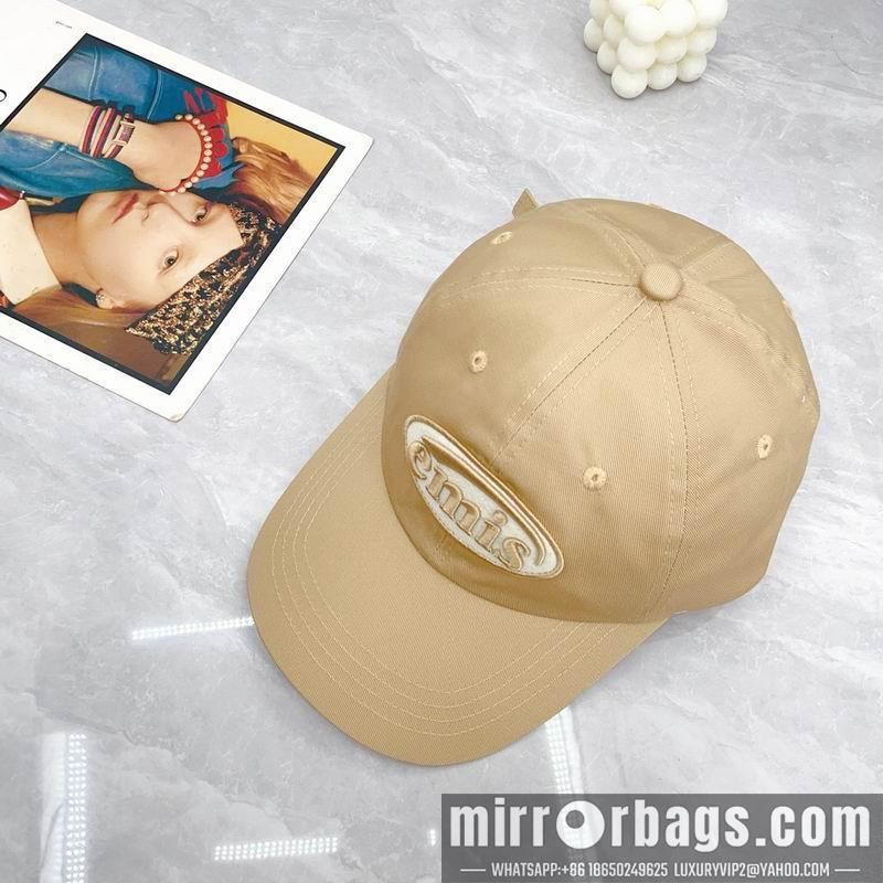 Emis Hat dx04