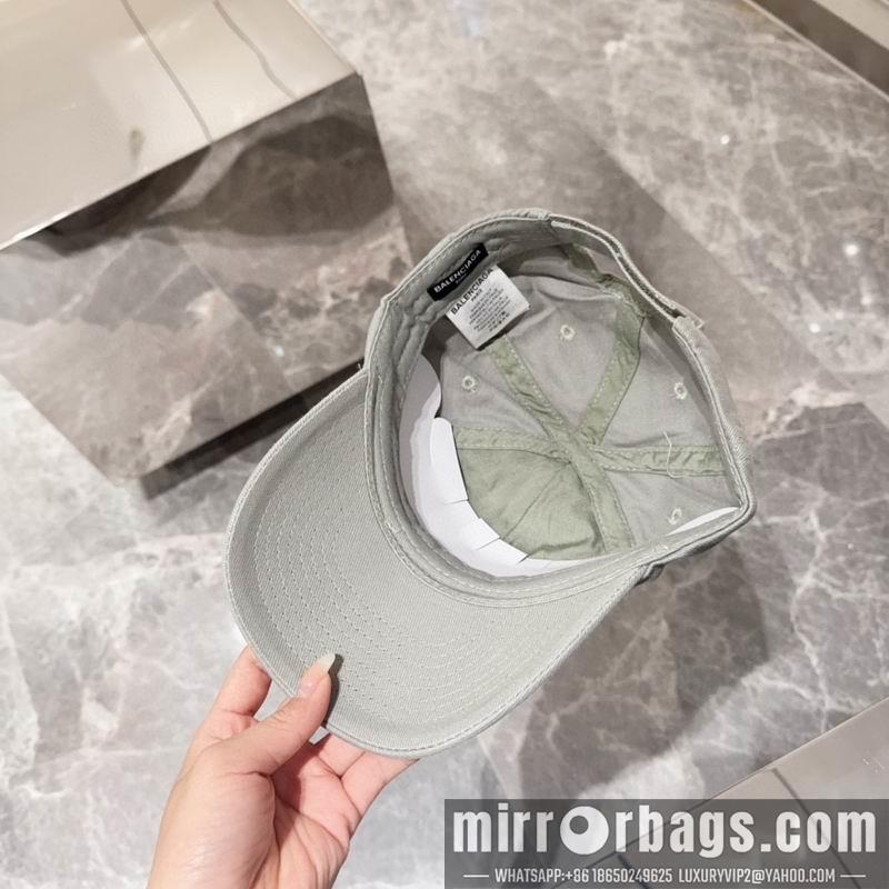 Balenciaga Hat 041701