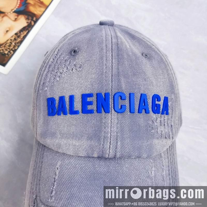 Balenciaga Hat dx34