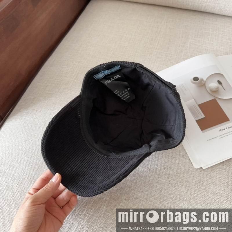 Prada Hat dx71