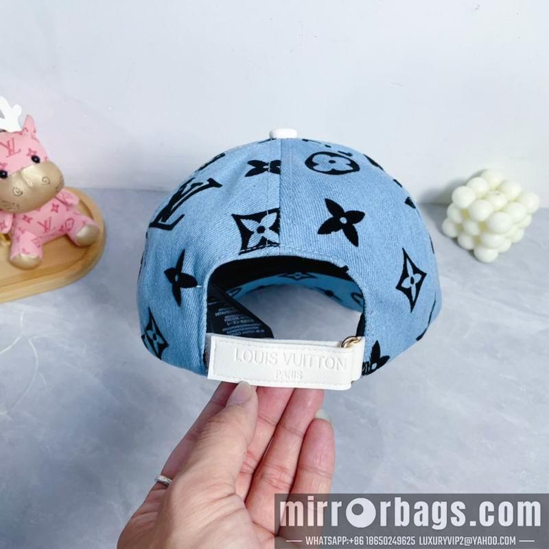 LV Hat dx32