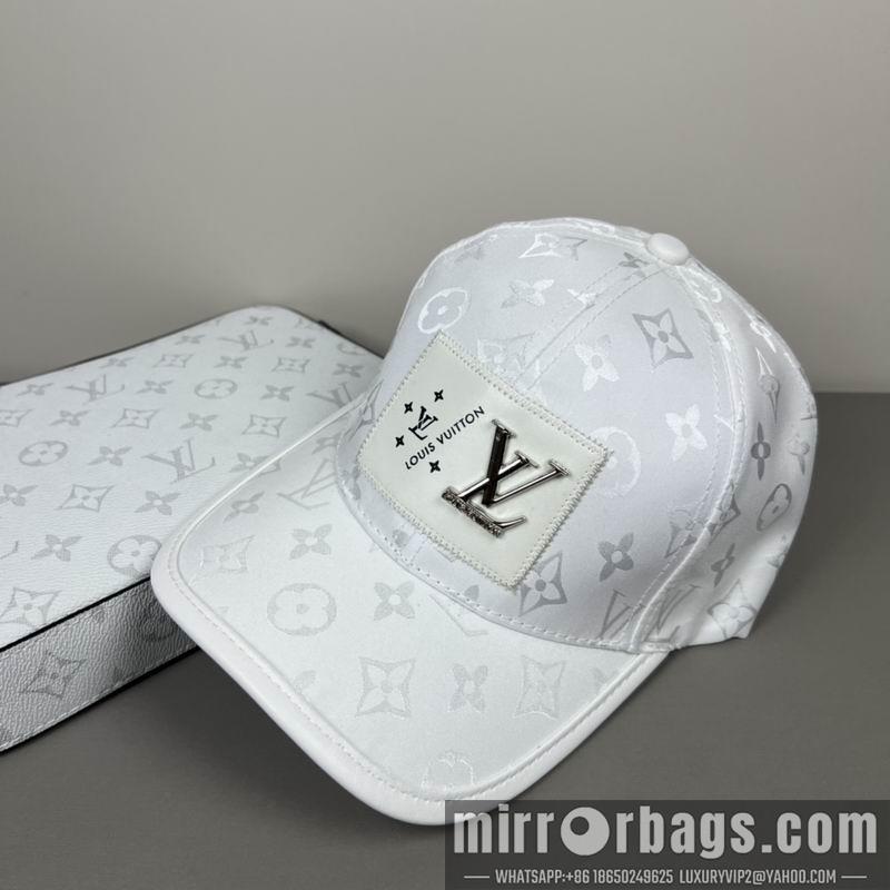 LV Hat dx64