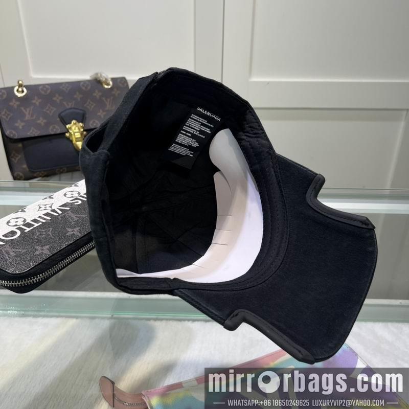 Balenciaga Hat dx99