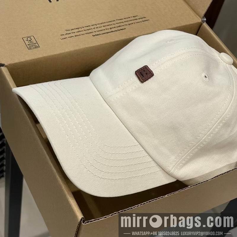 Acne Hat dx08
