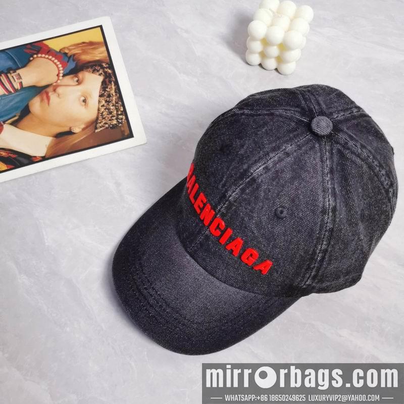 Balenciaga Hat dx33