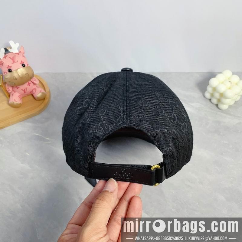 Gucci Hat dx119