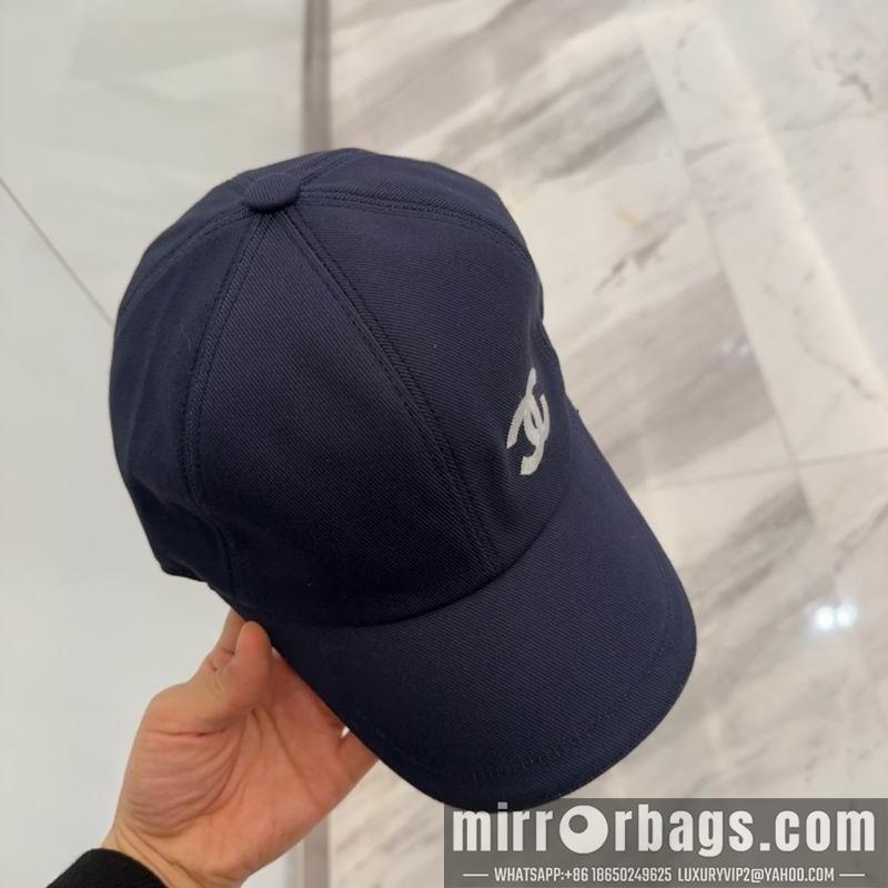 Chanel Hat dx40