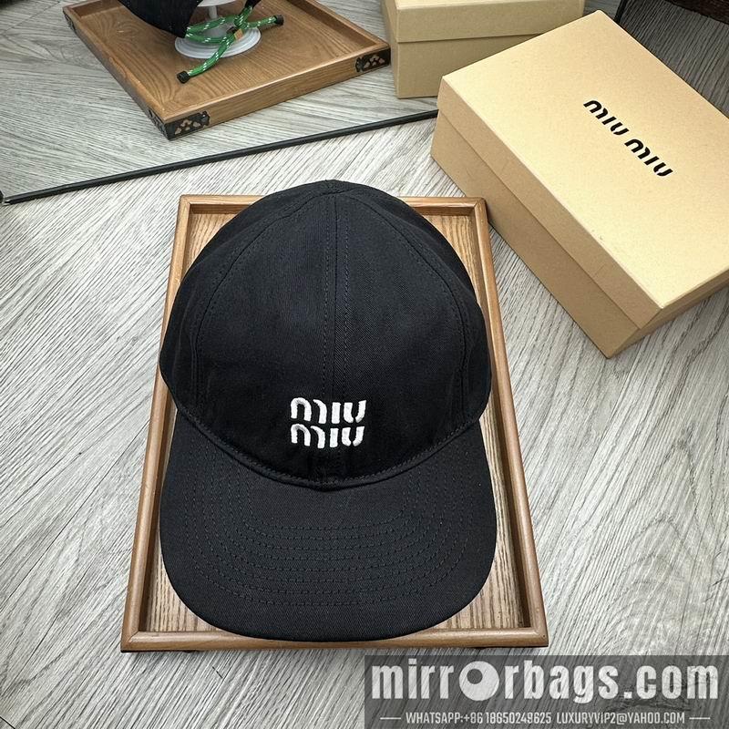 Miumiu Hat dx62