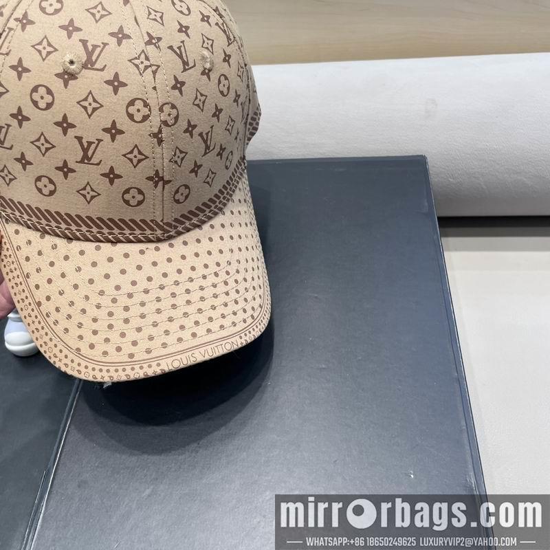 LV Hat 010403