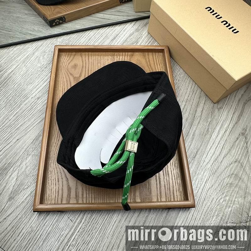 Miumiu Hat dx62