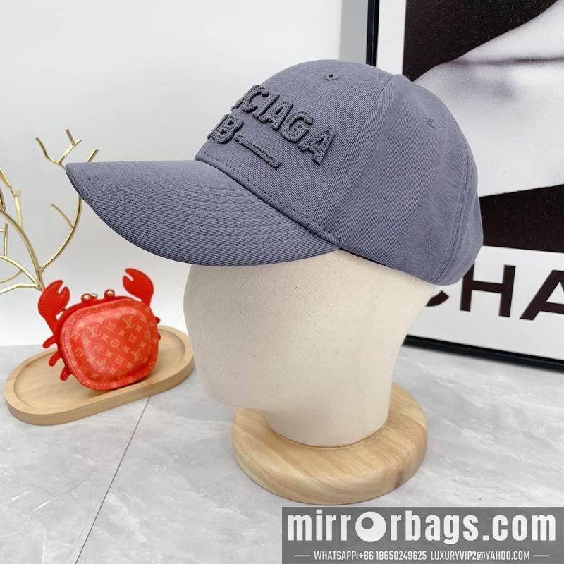 Balenciaga Hat dx03
