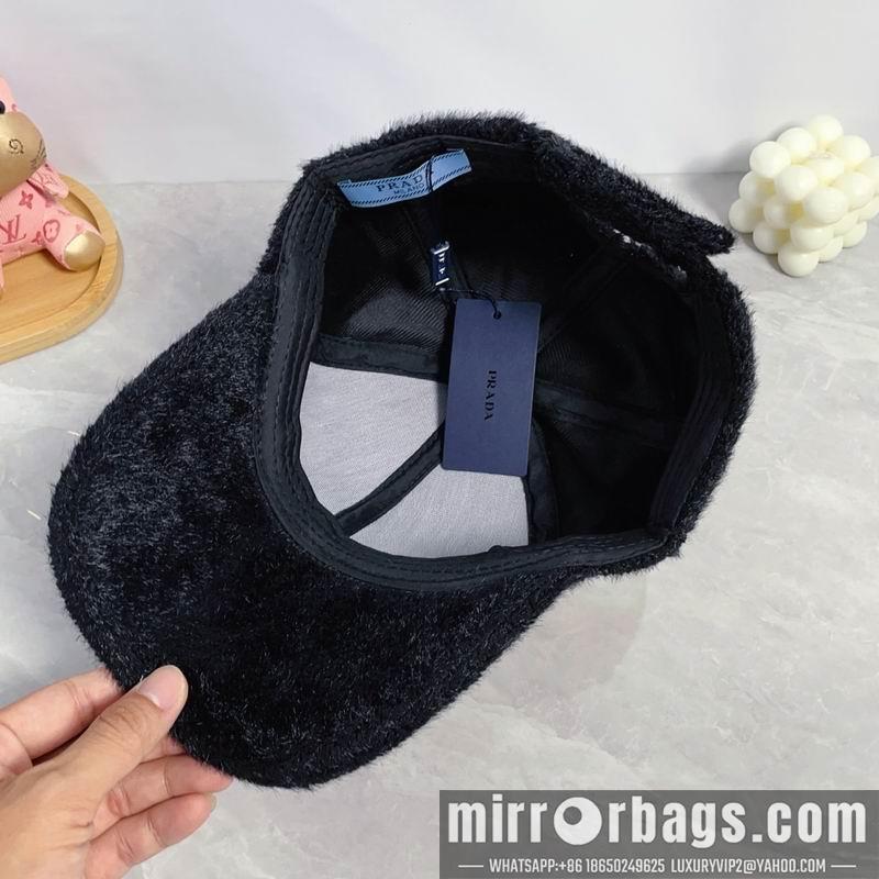 Prada Hat dx38