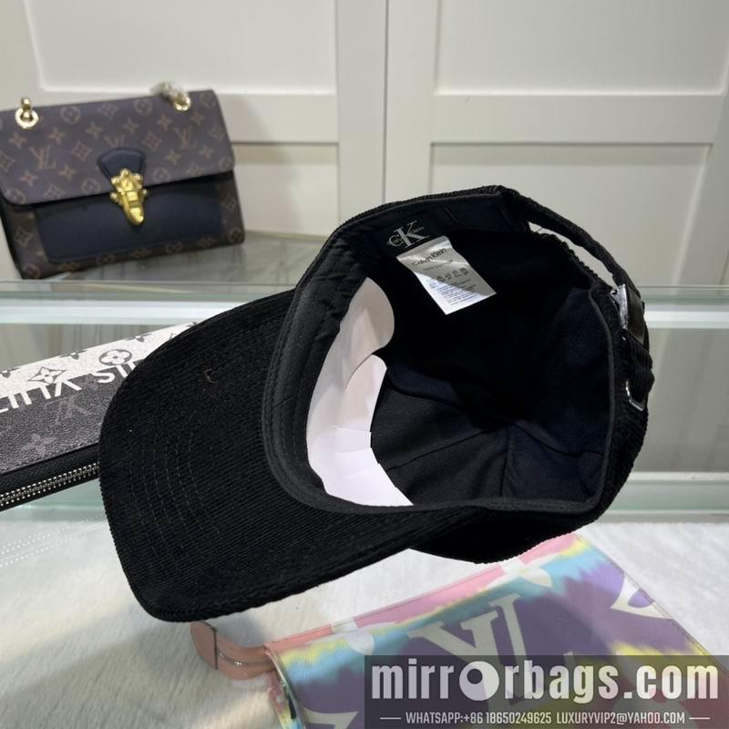 CK Hat dx26