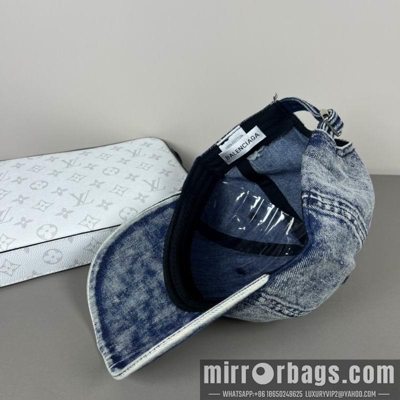 Balenciaga Hat dx29