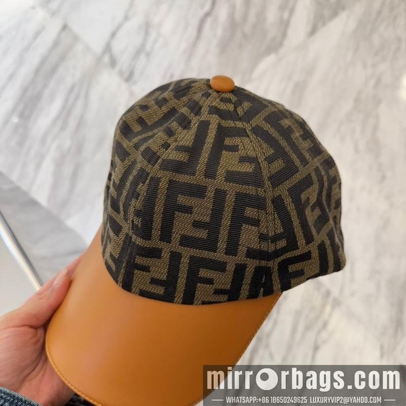 Fendi Hat dx71