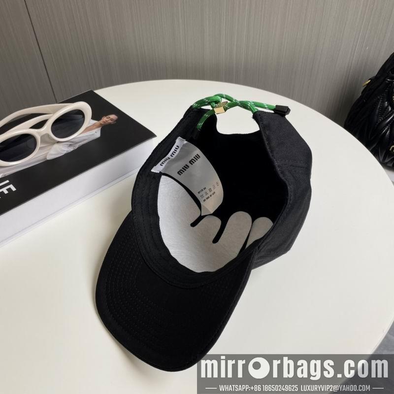 Miumiu Hat 071304