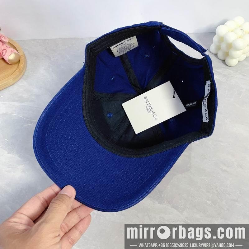 Balenciaga Hat dx80