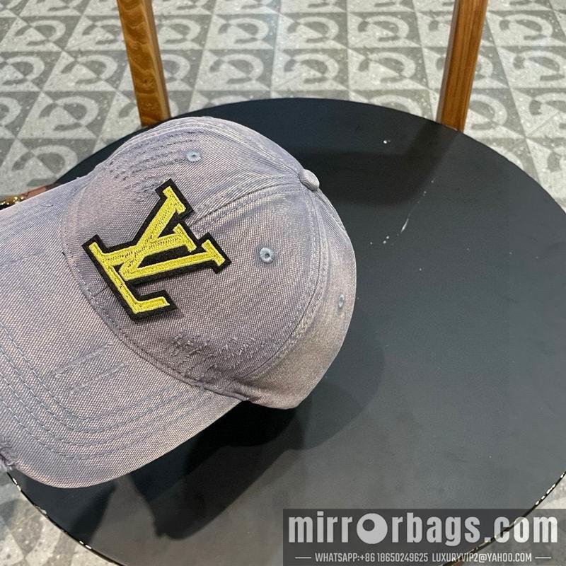 LV Hat 030941
