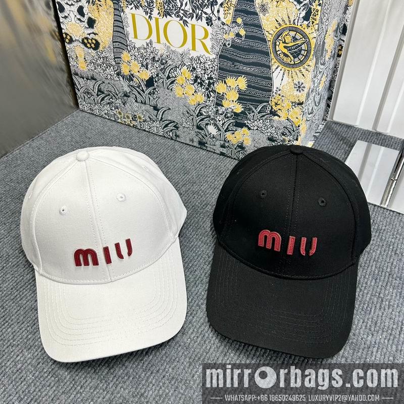 Miumiu Hat dx75
