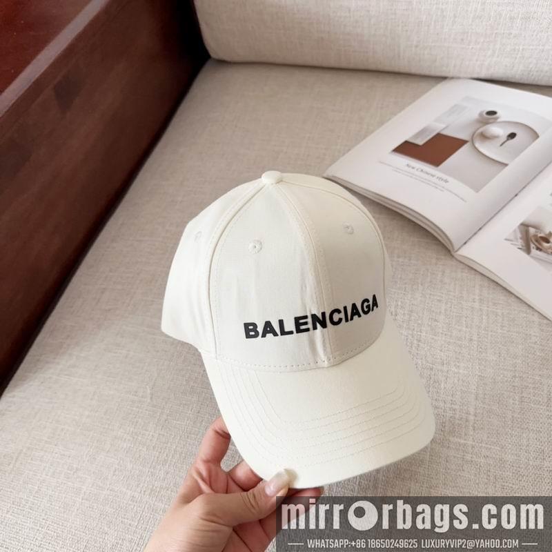 Balenciaga Hat dx104