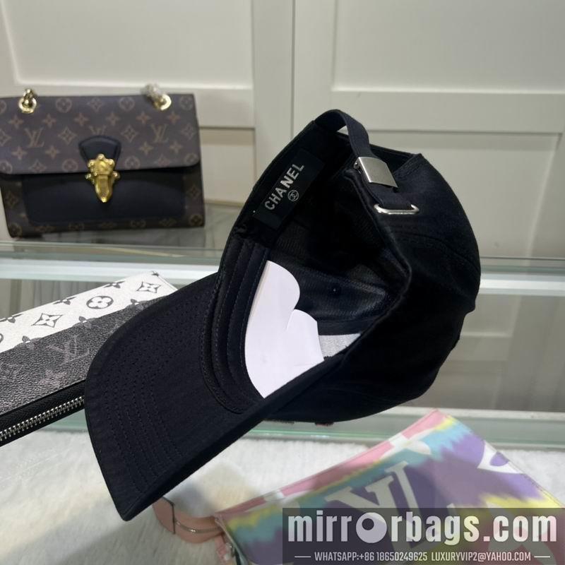 Chanel Hat dx39