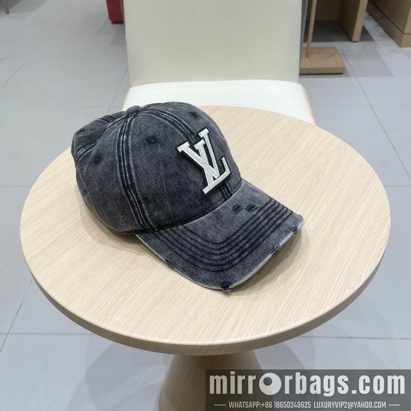 LV Hat 010903