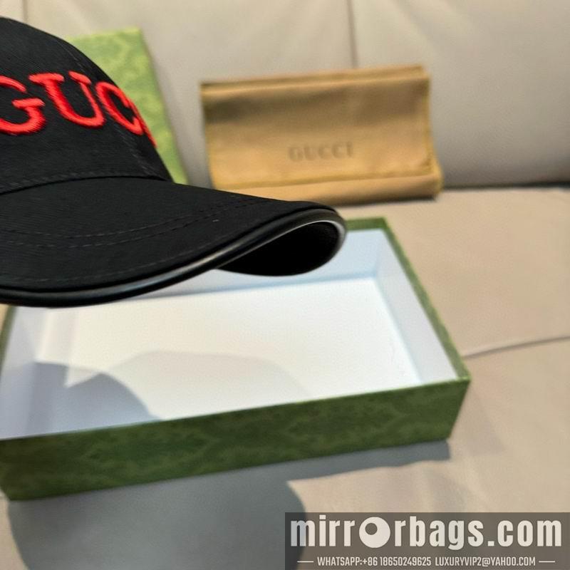 Gucci Hat dx17