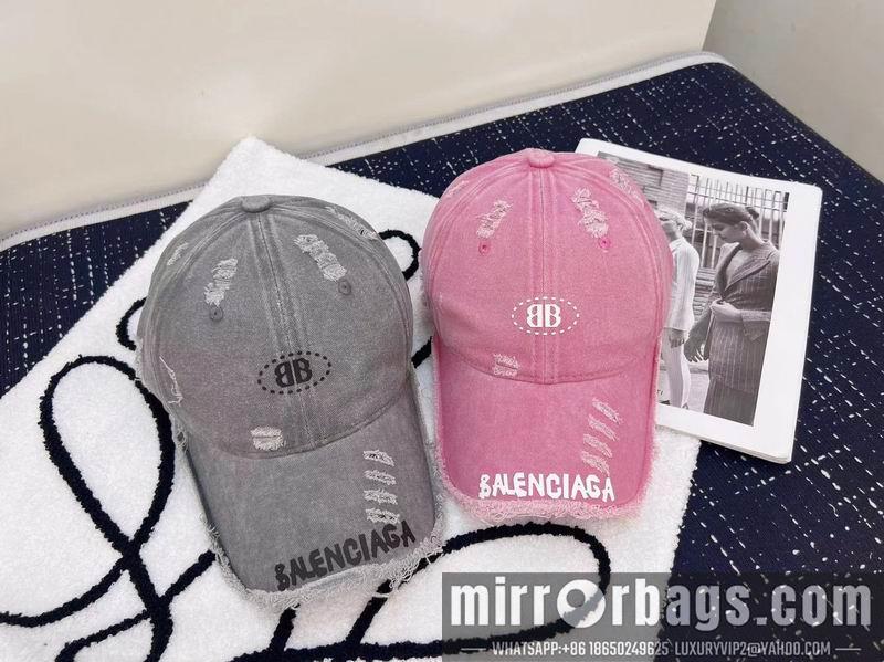 Balenciaga Hat dx107