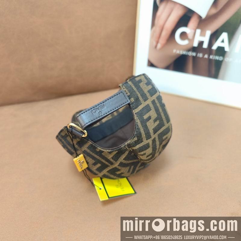Fendi Hat dx41