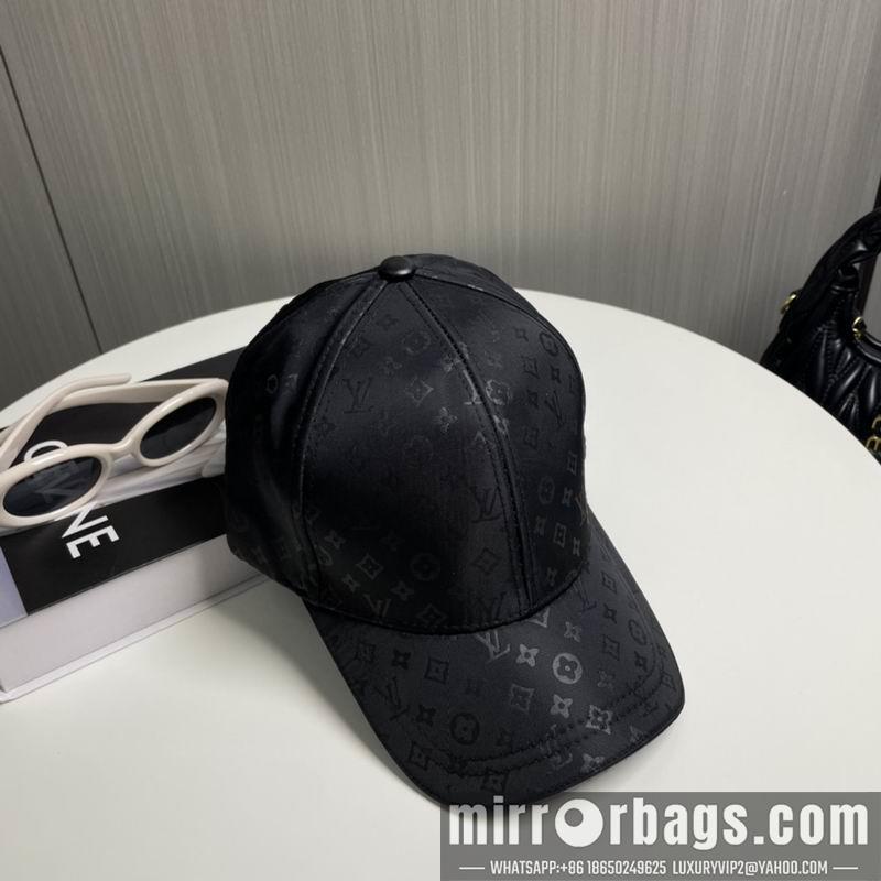 LV Hat 081802