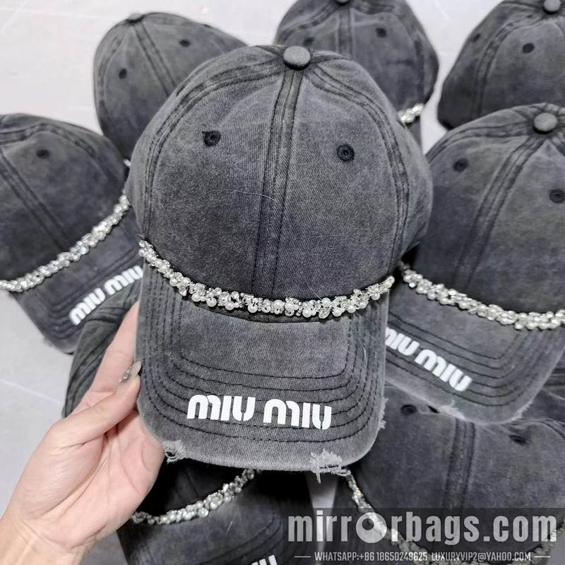 Miumiu Hat dx26
