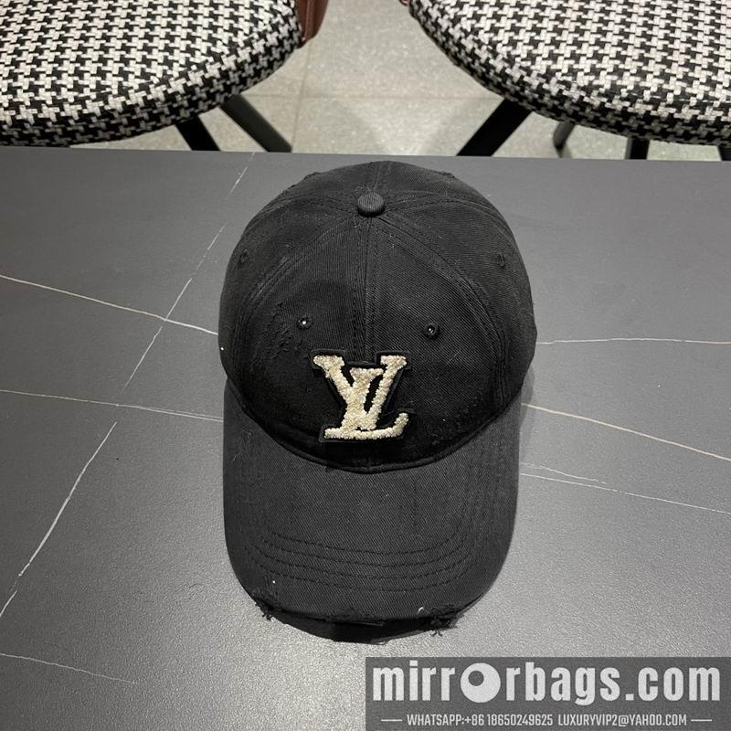 LV Hat 040201