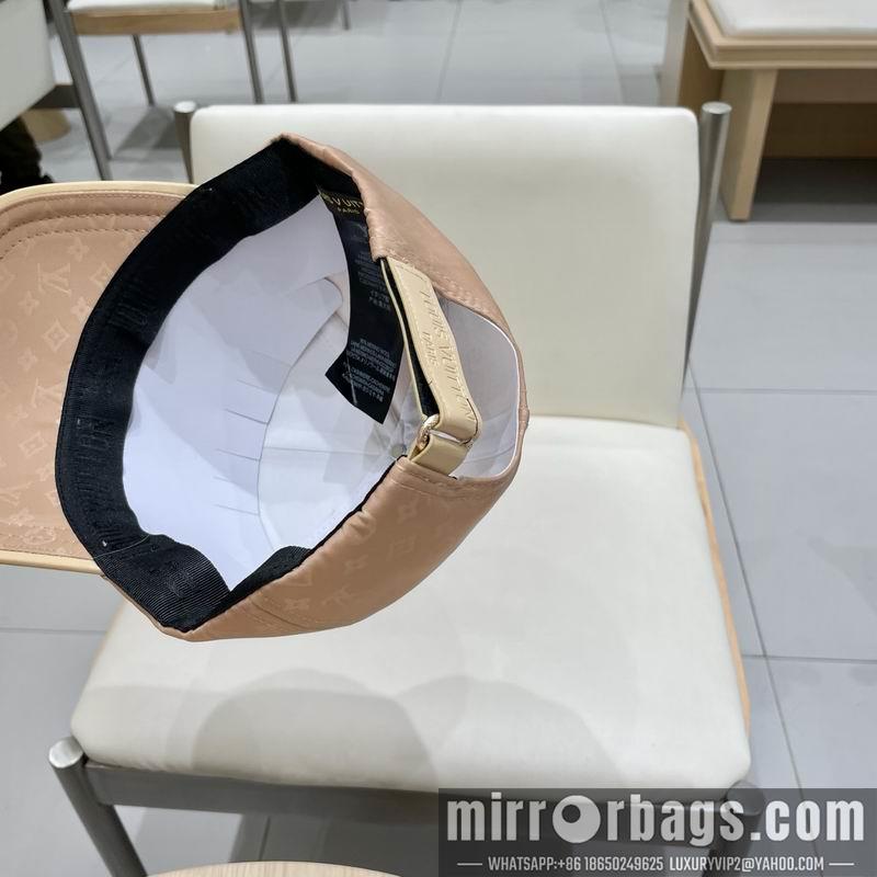 LV Hat 030701