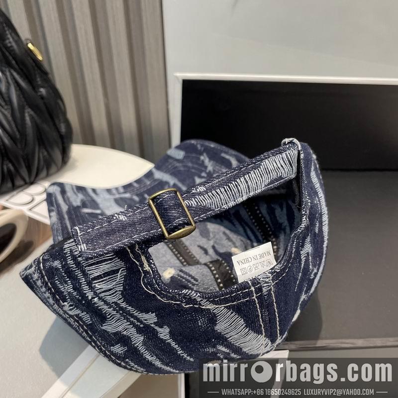 Loewe Hat dx53