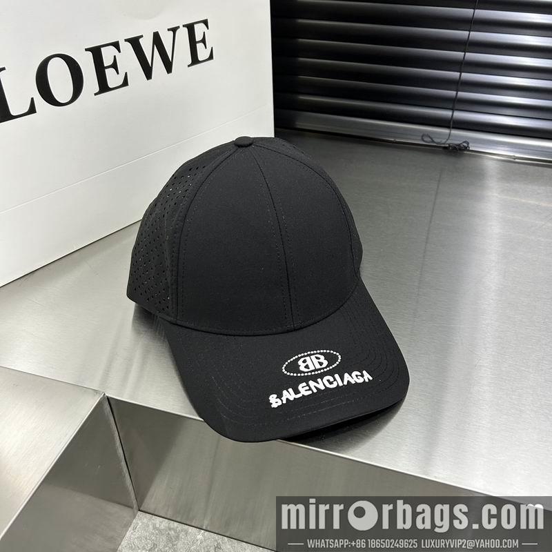 Balenciaga Hat dx20