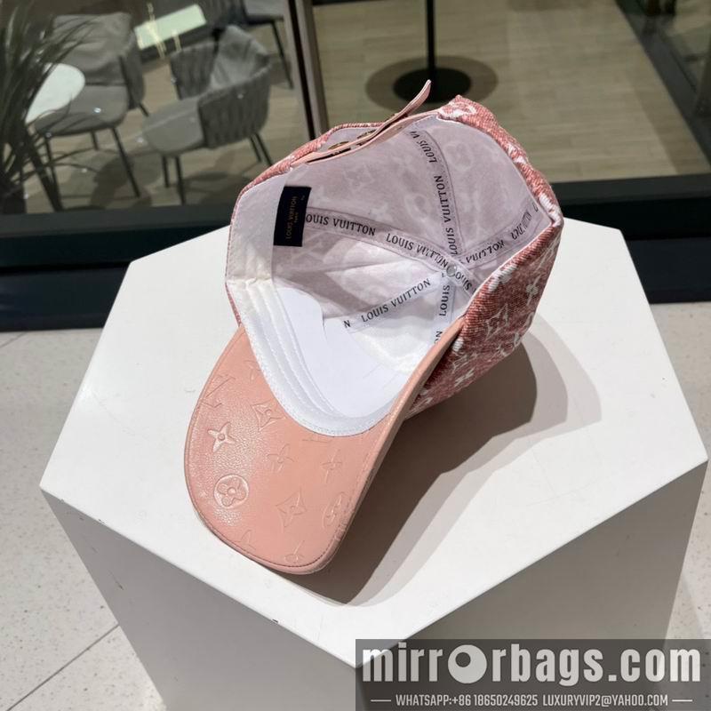 LV Hat 072202