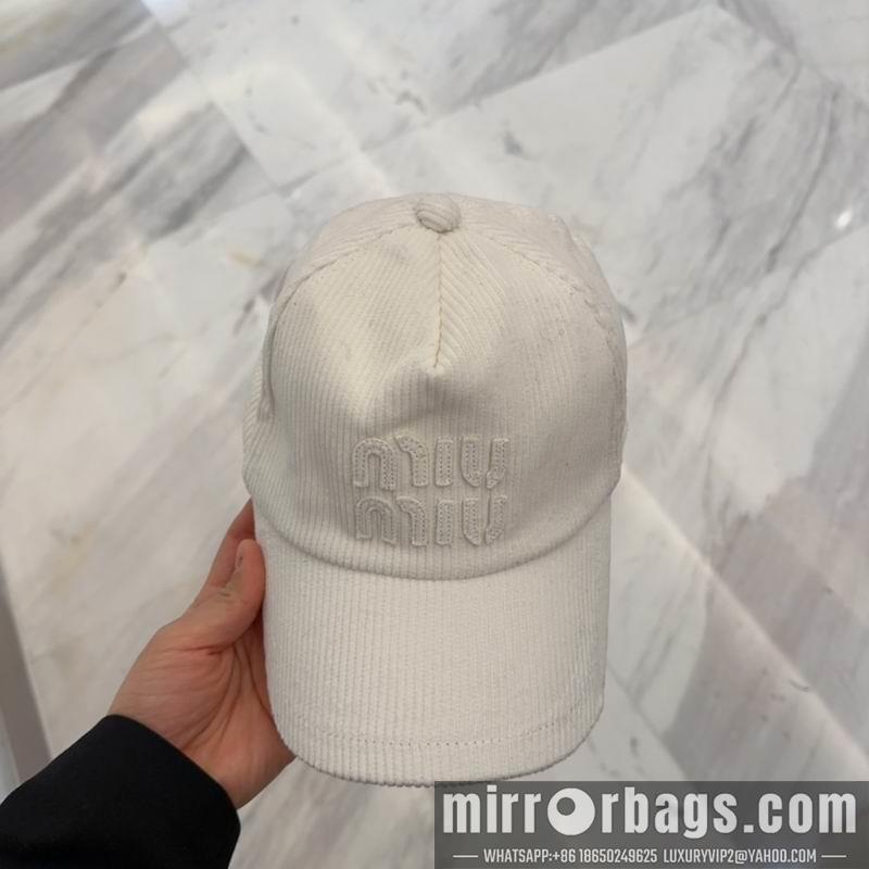 Miumiu Hat dx37